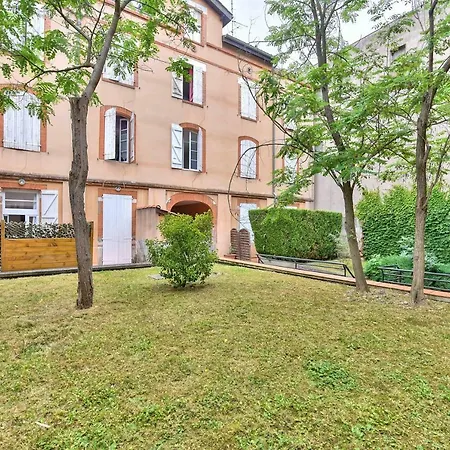 Studio With Blooming Terrace * Toulouse